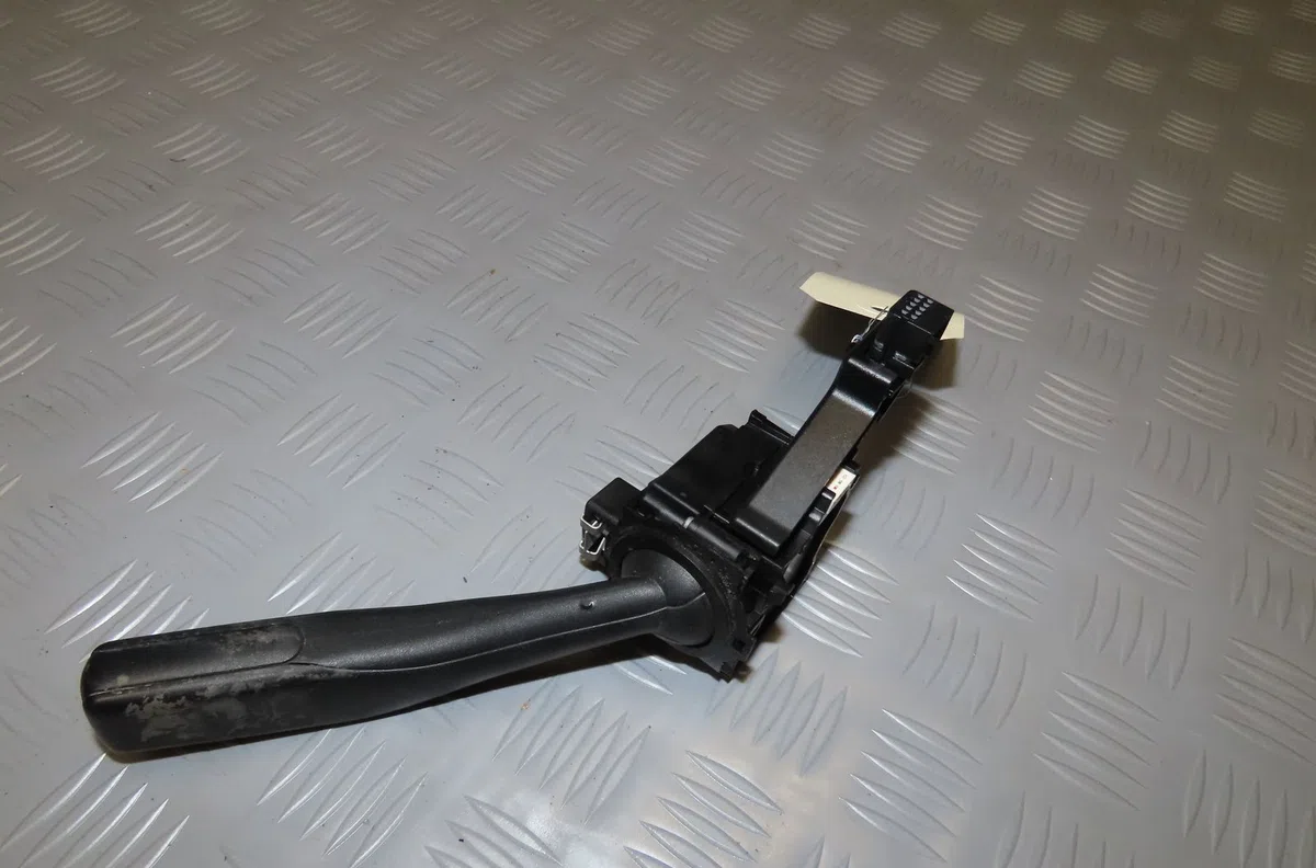 Commande clignotant VOLKSWAGEN GOLF 2007 occasion — photo 3