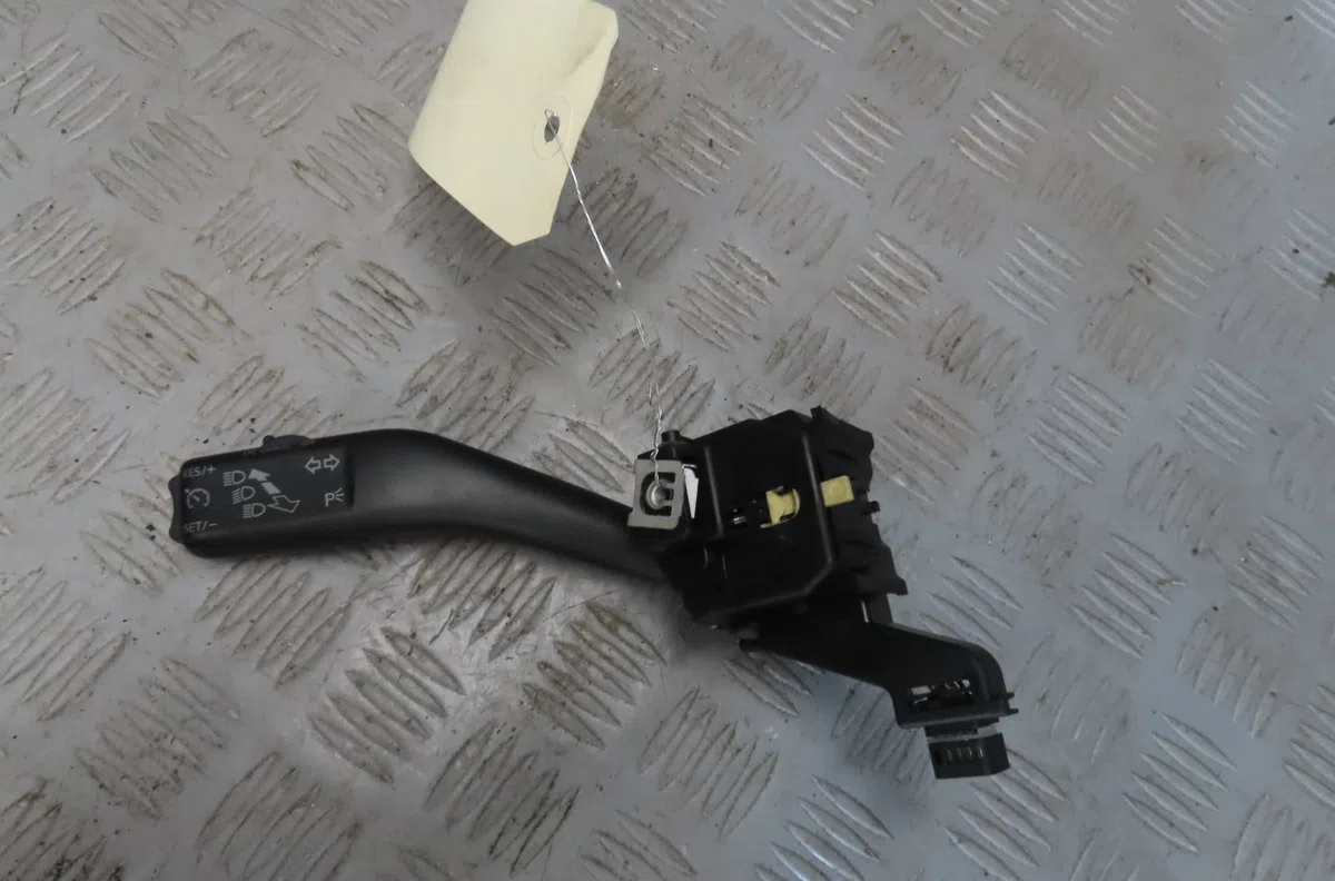 Commande clignotant VOLKSWAGEN GOLF 2008 occasion — photo 2