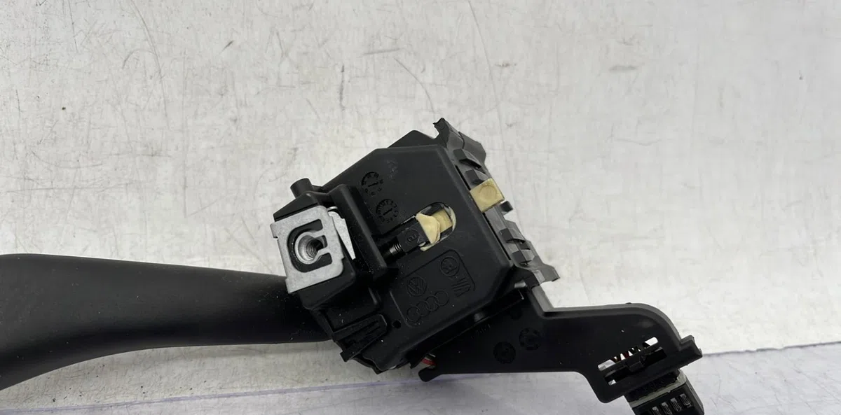 Commande clignotant VOLKSWAGEN GOLF 6 occasion — photo 4