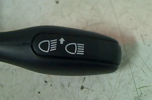 Commande clignotant VOLKSWAGEN PASSAT occasion — photo 3