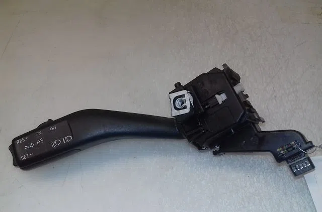 Commande clignotant Volkswagen TOURAN (1T1, 1T2) 2.0 tdi 16v (2003-2010) 5 portes occasion — photo 4