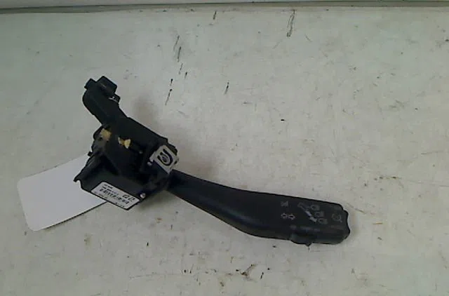 Commande clignotant Volkswagen TOURAN (1T1, 1T2) 2.0 tdi (2003-2010) 5 portes occasion — photo 2