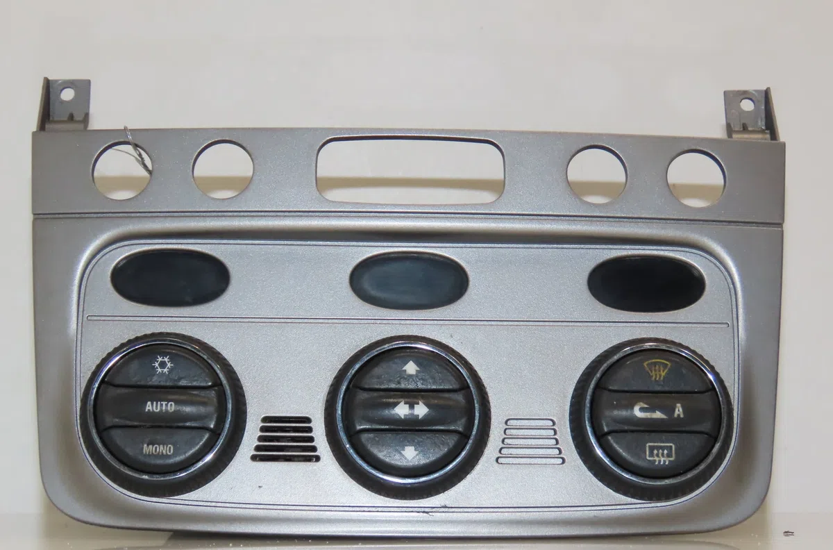 Commande de chauffage Alfa romeo 147 (937_) 1.9 jtdm 8v (937.axd1a, 937.axu1a, 937.bxu1a) (2005-2010) occasion