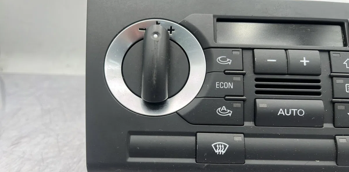 Commande de chauffage AUDI A3 2 SPORTBACK PHASE 1 occasion — photo 4