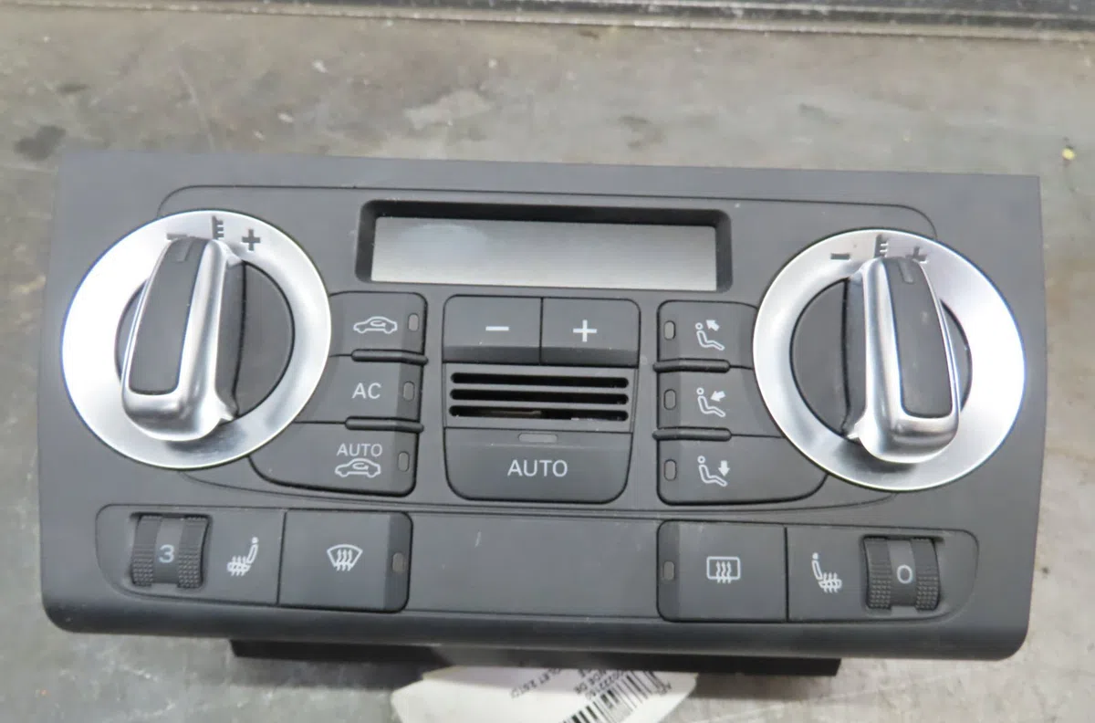 Commande de chauffage Audi A3 Décapotable (8P7) 2.0 tdi (2008-2013) occasion — photo 4
