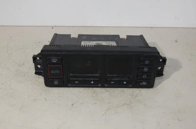 Commande de chauffage AUDI A4 1 PHASE 1 occasion — photo 3
