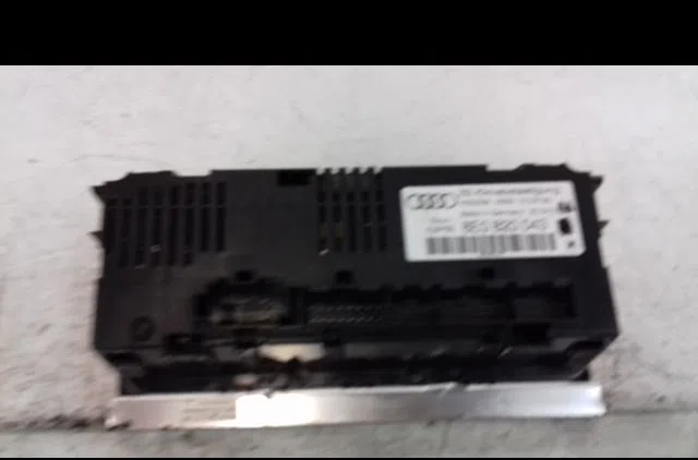 Commande de chauffage Audi A4 B6 (8E2) 1.9 tdi (2000-2004) 4 portes occasion — photo 2