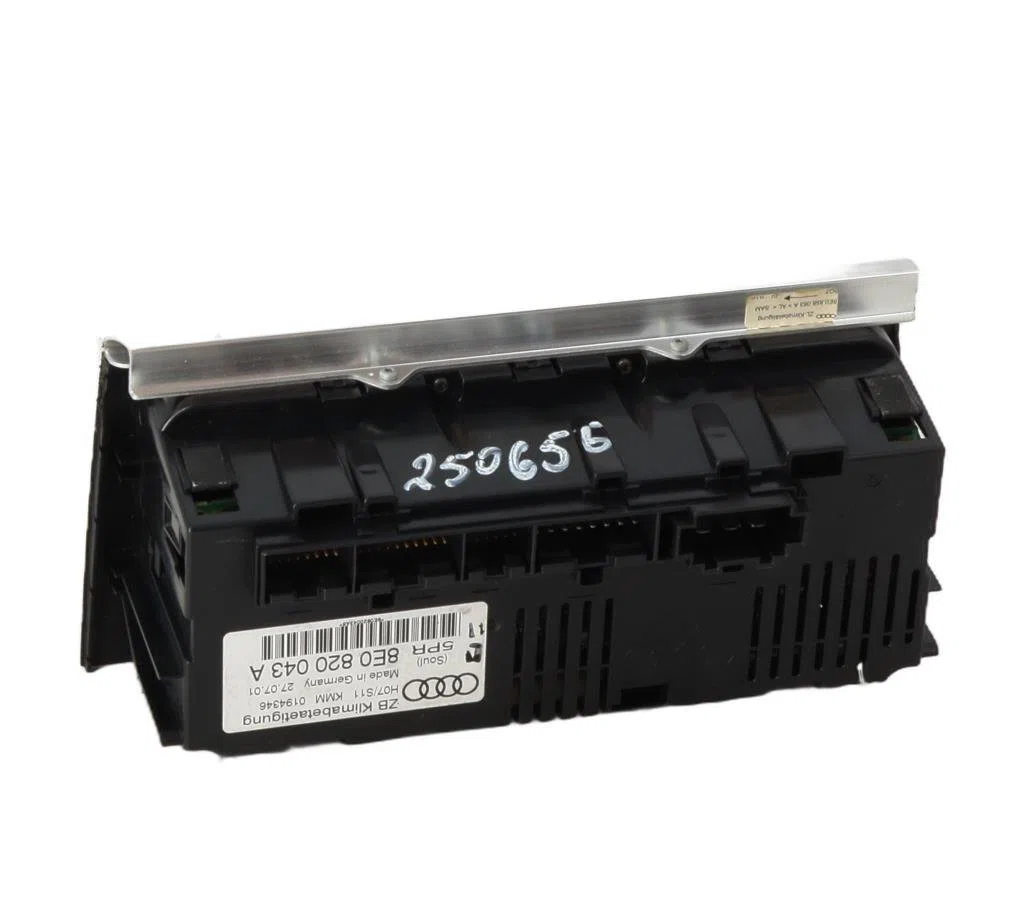 Commande de chauffage Audi A4 B6 Avant (8E5) 1.9 tdi (2001-2004) occasion — photo 2