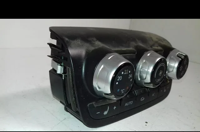 Commande de chauffage Audi TT Roadster (8J9) 2.0 tdi quattro (2008-2014) occasion — photo 2