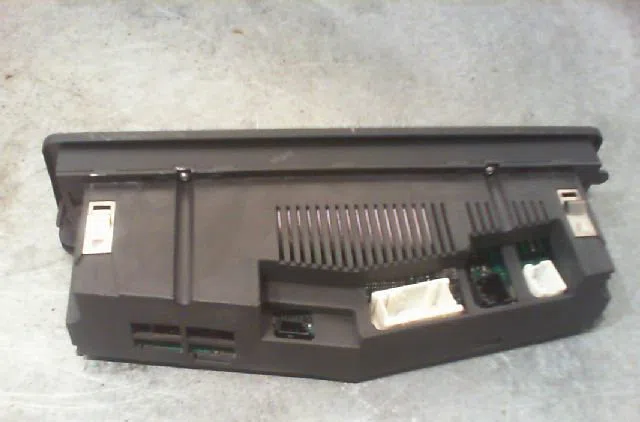Commande de chauffage B.M.W. SERIE 3 2002 occasion — photo 3