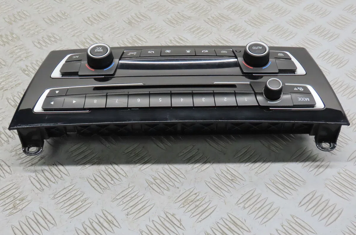 Commande de chauffage Bmw 1 (F20) M 135 i (2012-2015) occasion — photo 4
