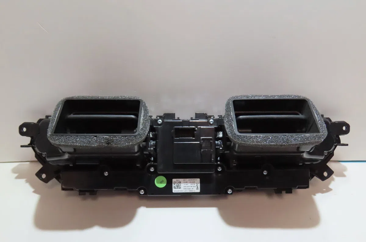 Commande de chauffage Bmw 1 (F40) 118 d (2019) occasion — photo 2