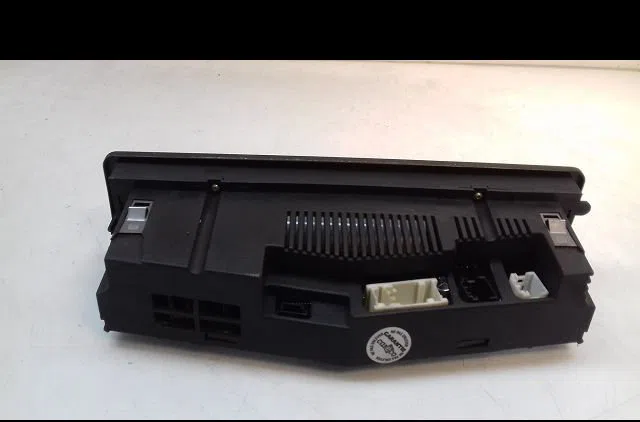 Commande de chauffage Bmw 3 Coupé (E46) 323 ci (1999-2000) occasion — photo 3