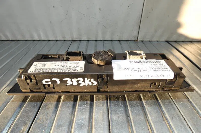 Commande de chauffage BMW SERIE 1 E87 PHASE 1 occasion — photo 2
