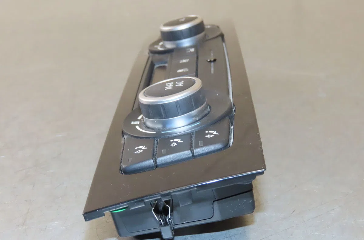 Commande de chauffage Bmw X1 (E84) Sdrive 16 d (2012-2015) occasion