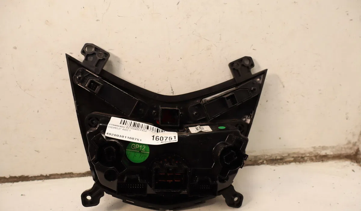 Commande de chauffage Chevrolet AVEO 3-5 portes (T300) 1.2 (2011) occasion — photo 2