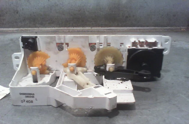 Commande de chauffage CHRYSLER PT CRUISER Phase 1 09-2000--12-2005 occasion — photo 2