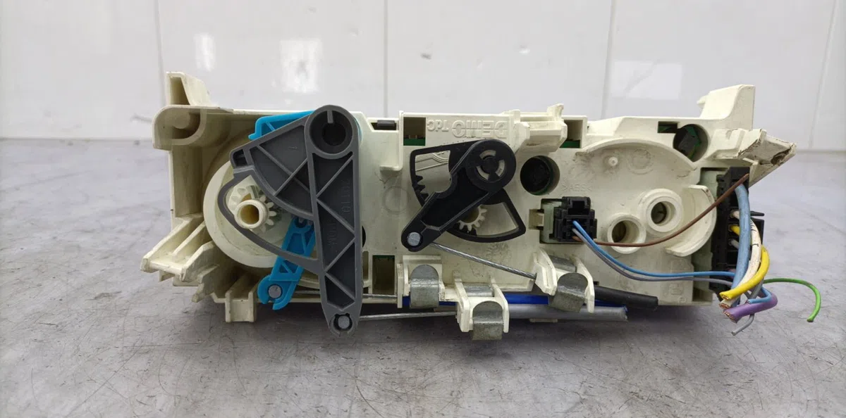 Commande de chauffage CITROEN BERLINGO 1 PHASE 2 occasion — photo 3