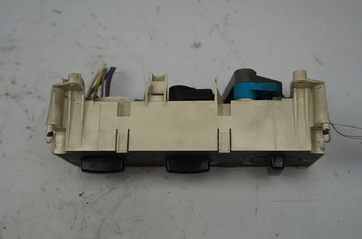 Commande de chauffage Citroën BERLINGO - BERLINGO FIRST Camionnette-Monospace (M_) 1.9 d (mbdjy) (1996-2003) occasion — photo 2