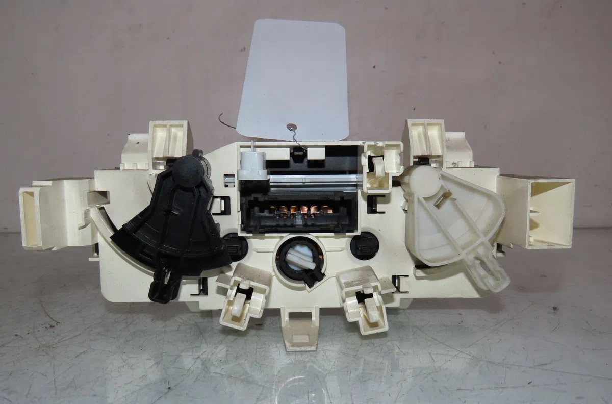 Commande de chauffage Citroën C2 (JM_) 1.1 (2003-2012) 3 portes occasion