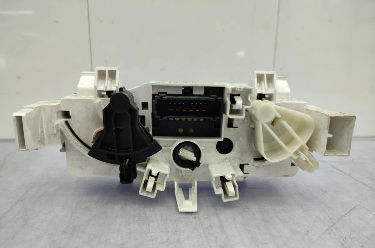 Commande de chauffage CITROEN C3 1 PHASE 2 occasion — photo 3