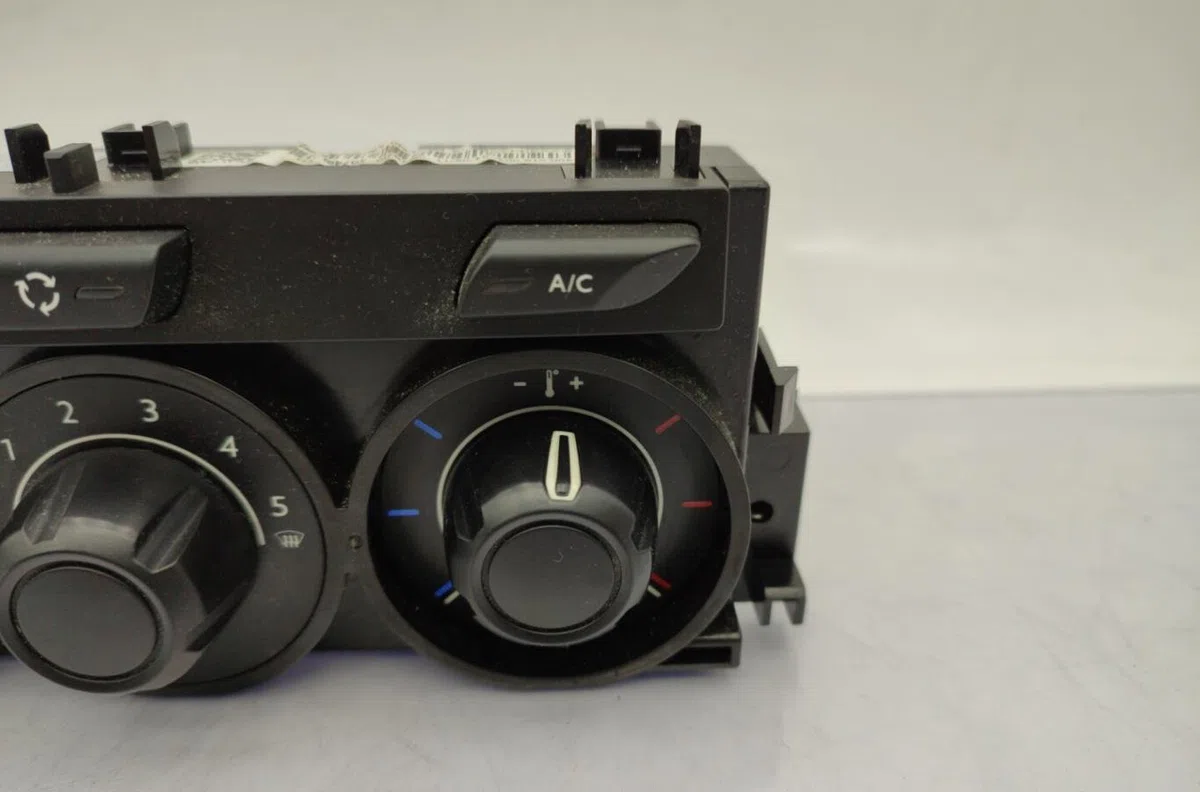 Commande de chauffage CITROEN C3 2 PHASE 1 occasion — photo 2