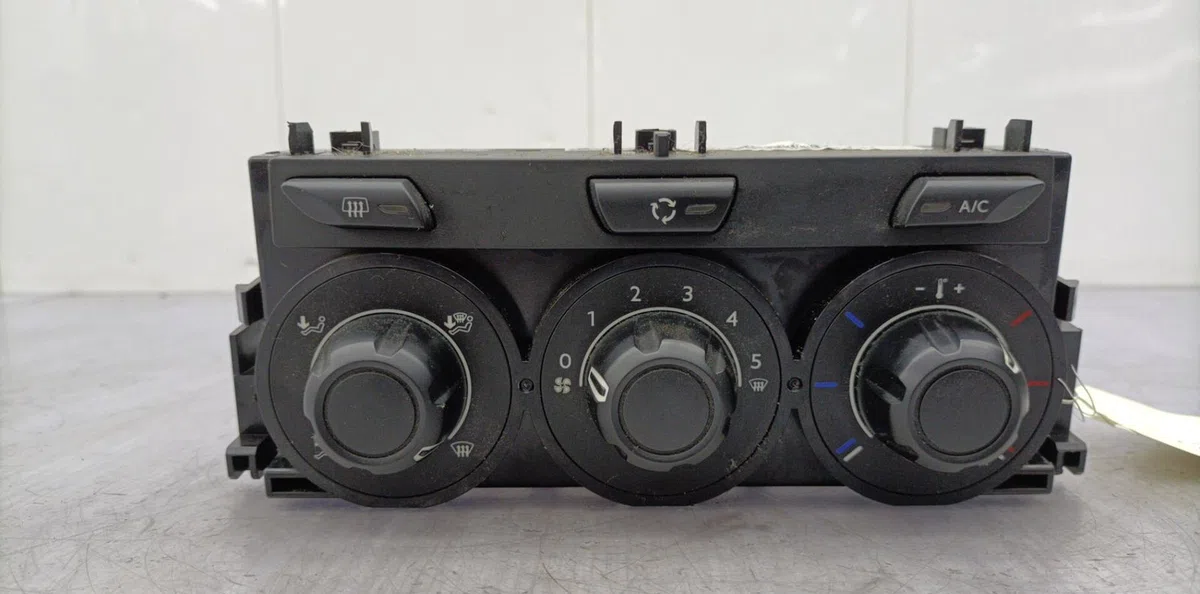 Commande de chauffage CITROEN C3 2 PHASE 2 occasion — photo 4
