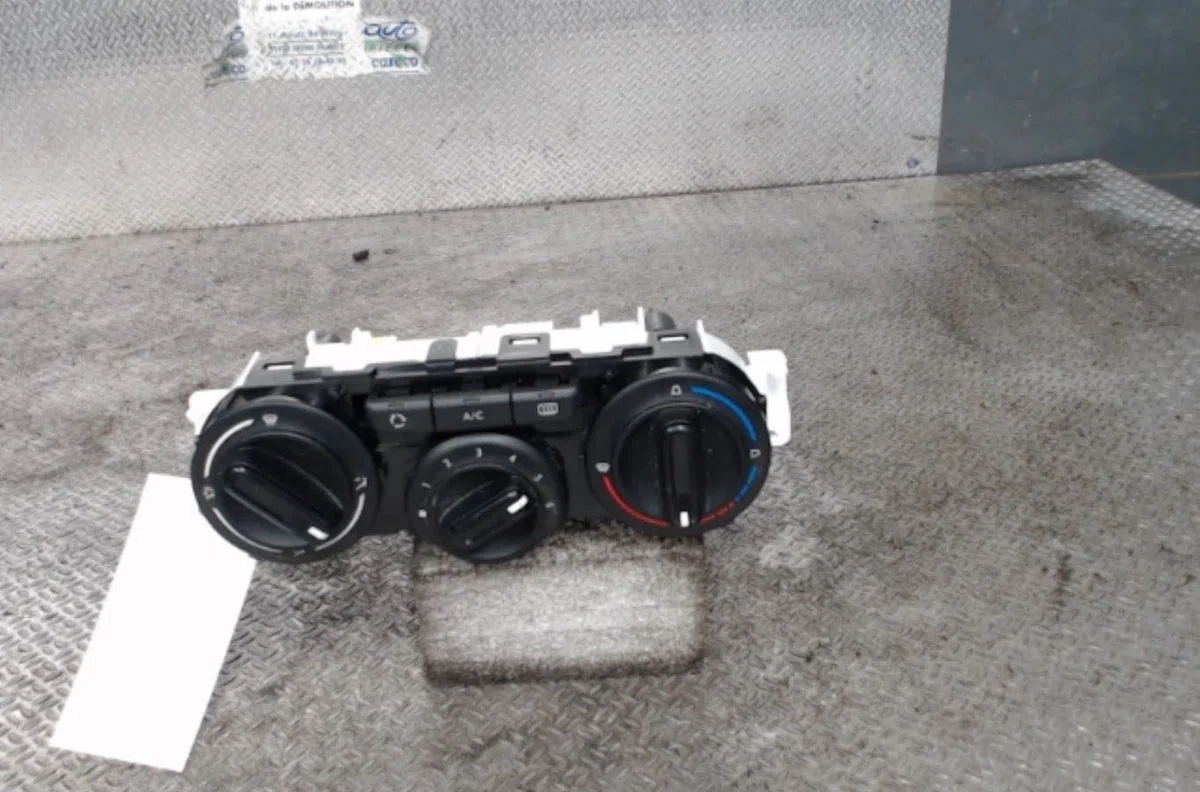 Commande de chauffage CITROEN C3 3  C3 3 PHASE 1 occasion — photo 2