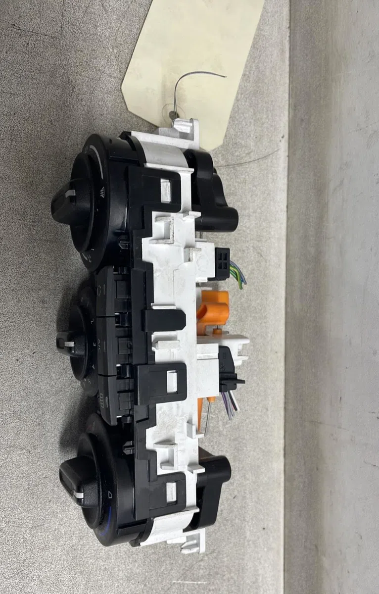 Commande de chauffage CITROEN C3 3 PHASE 2 occasion — photo 2