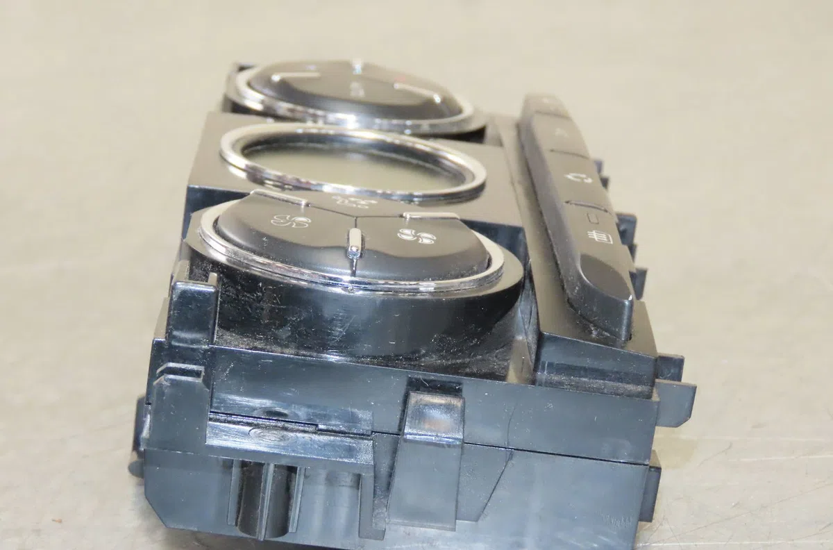 Commande de chauffage Citroen C3 II (SC_) 1.4 hdi 70 (sc8hzc, sc8hr0, sc8hp4) (2009) 5 portes occasion — photo 4