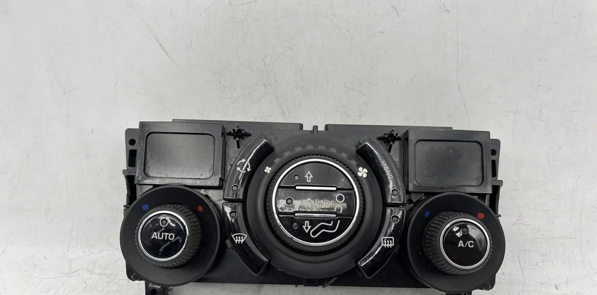 Commande de chauffage CITROEN C3 PICASSO PHASE 1 occasion — photo 2