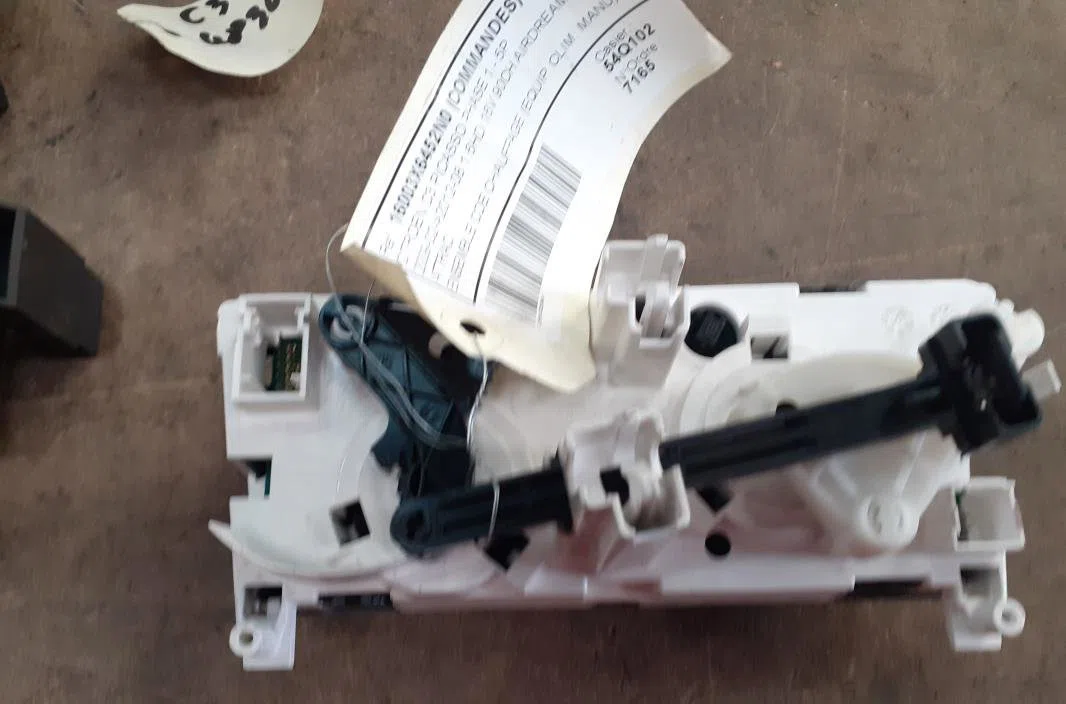 Commande de chauffage Citroen C3 PICASSO (SH_) 1.6 hdi (2009) 5 portes occasion — photo 2