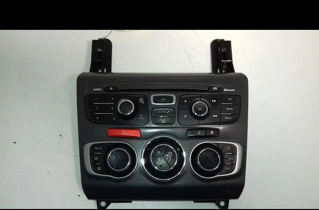 Commande de chauffage Citroën C4 II (NC_) 1.6 hdi 110 (2009) 5 portes occasion — photo 2