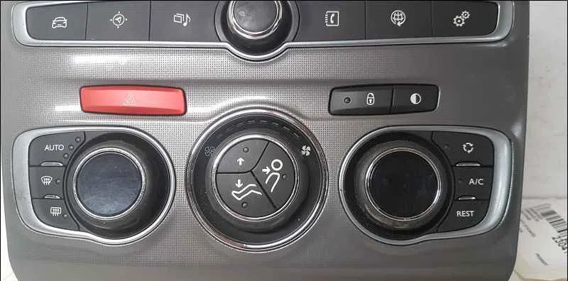 Commande de chauffage CITROEN C4 II occasion — photo 2