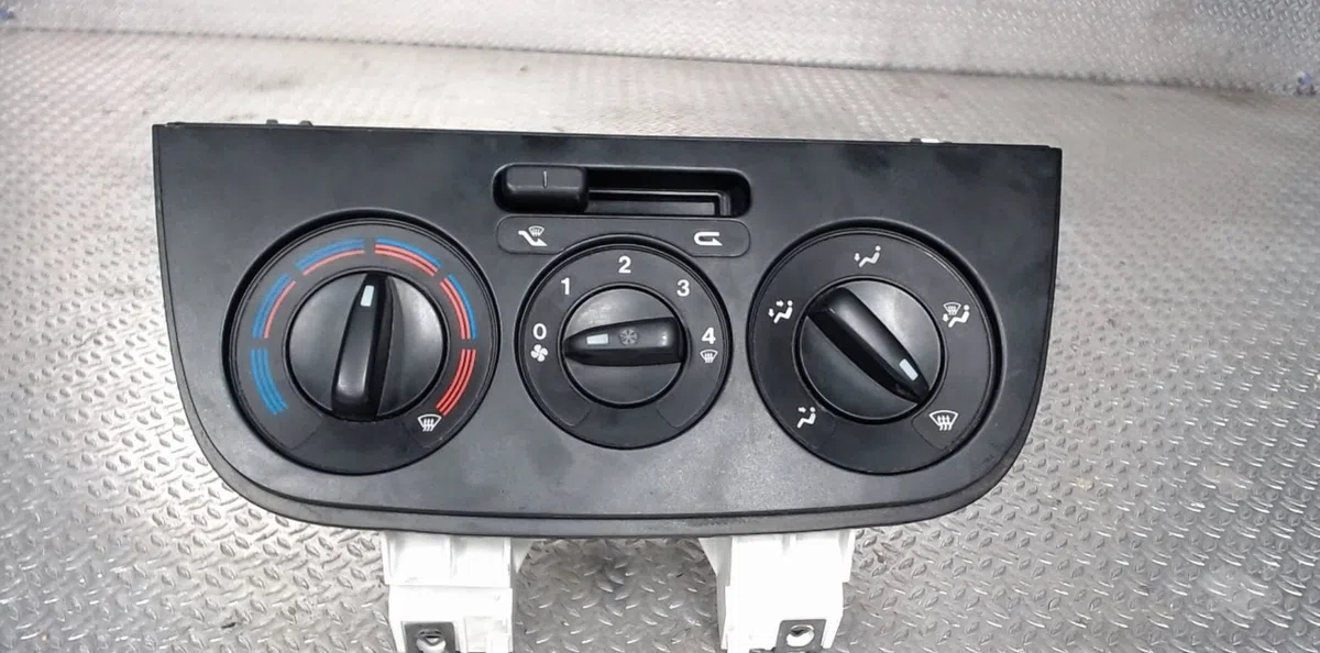 Commande de chauffage CITROEN NEMO  NEMO occasion — photo 2