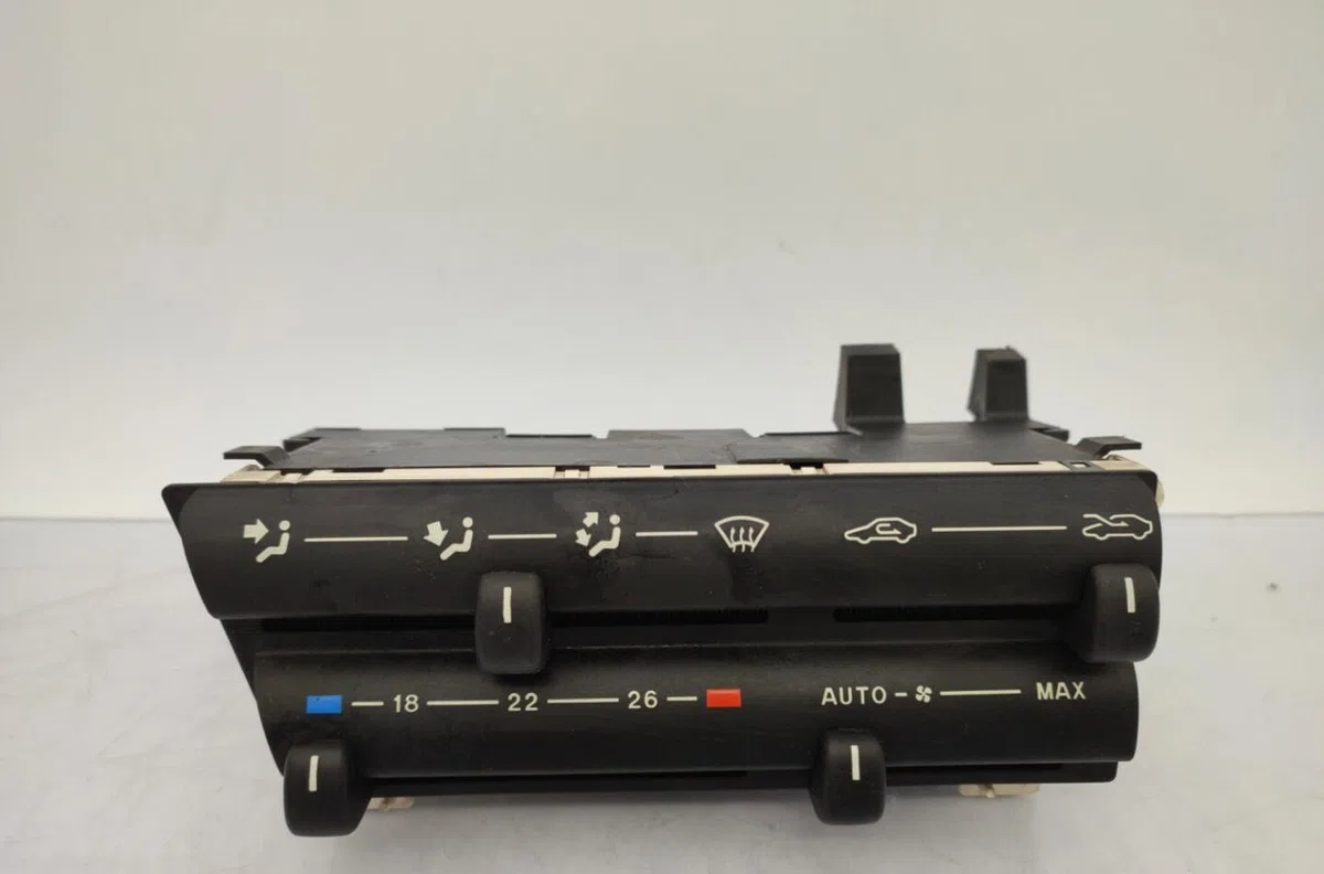 Commande de chauffage CITROEN XANTIA PHASE 2 occasion — photo 2