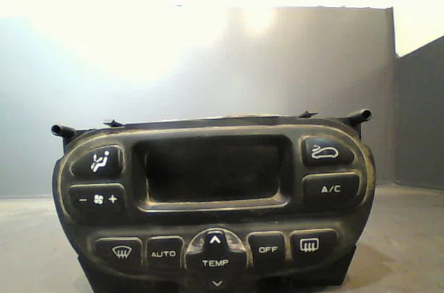 Commande de chauffage Citroën XSARA PICASSO (N68) 1.6 hdi (2004-2011) 5 portes occasion — photo 3