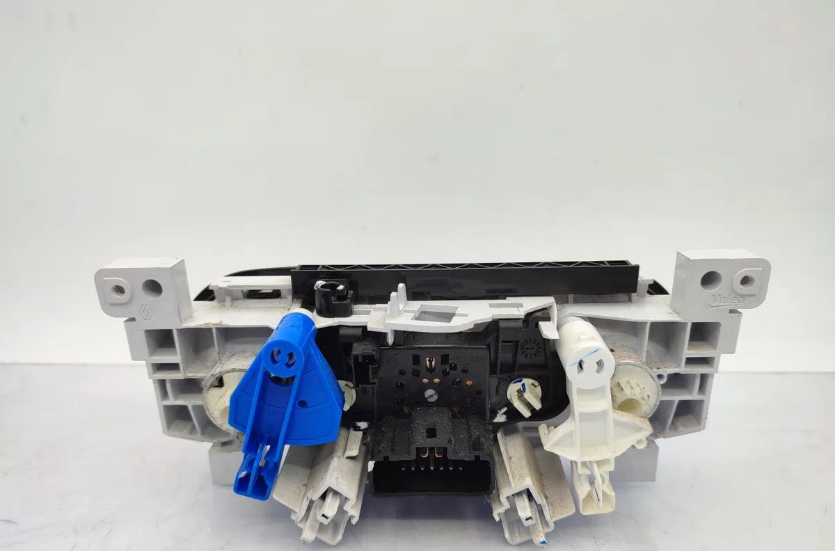 Commande de chauffage DACIA DUSTER 1 PHASE 2 occasion
