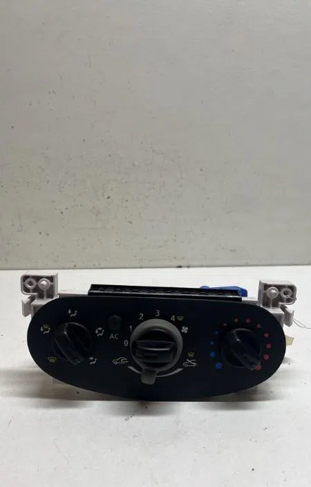 Commande de chauffage Dacia DUSTER (HS_) 1.5 dci (hsmc) (2010-2018) occasion — photo 2