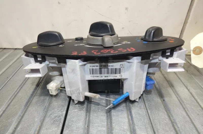 Commande de chauffage DACIA LOGAN MCV 1 PHASE 1 BREAK occasion — photo 4