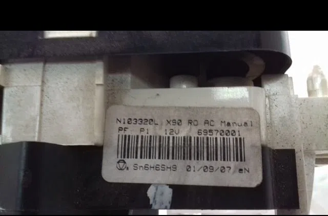 Commande de chauffage Dacia LOGAN MCV (KS_) 1.5 dci (ks0k) (2007) occasion