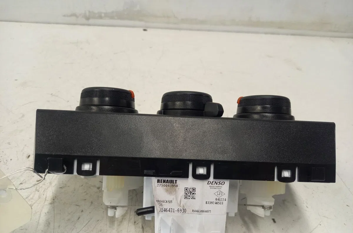 Commande de chauffage DACIA SANDERO 3 occasion — photo 2