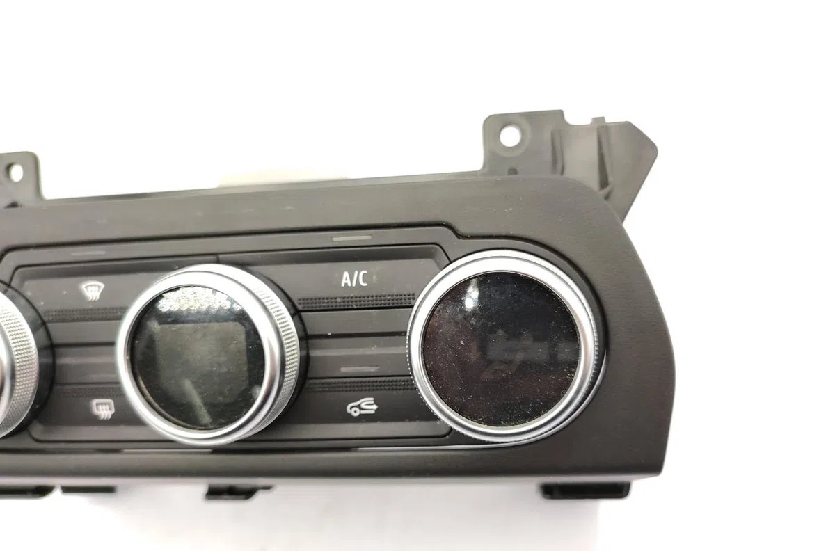 Commande de chauffage DACIA SANDERO 3 occasion