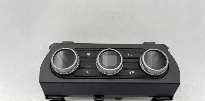 Commande de chauffage DACIA SANDERO 3 STEPWAY occasion — photo 2