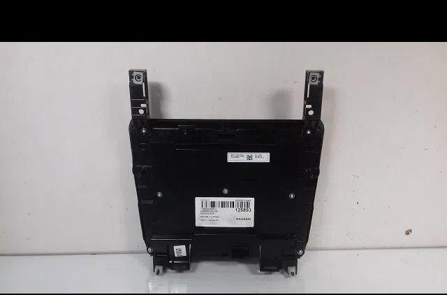 Commande de chauffage Ds DS 4 - DS 4 CROSSBACK (NX_) 1.2 thp 130 (nxhnym) (2015-2018) 5 portes occasion — photo 3