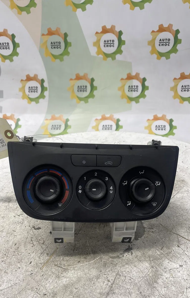 Commande de chauffage FIAT DOBLO 2 PHASE 1 occasion — photo 2