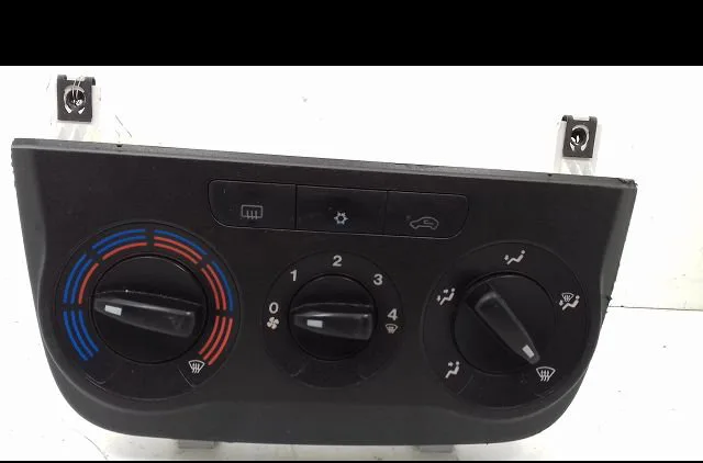 Commande de chauffage Fiat GRANDE PUNTO (199_) 1.3 d multijet (199.axd11, 199.axd1a, 199.axd1b,... (2005-2010) 5 portes occasion