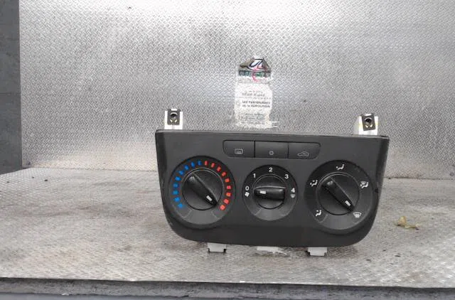 Commande de chauffage FIAT GRANDE PUNTO  GRANDE PUNTO occasion — photo 2