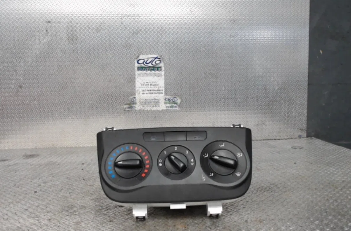 Commande de chauffage FIAT GRANDE PUNTO  GRANDE PUNTO occasion — photo 2