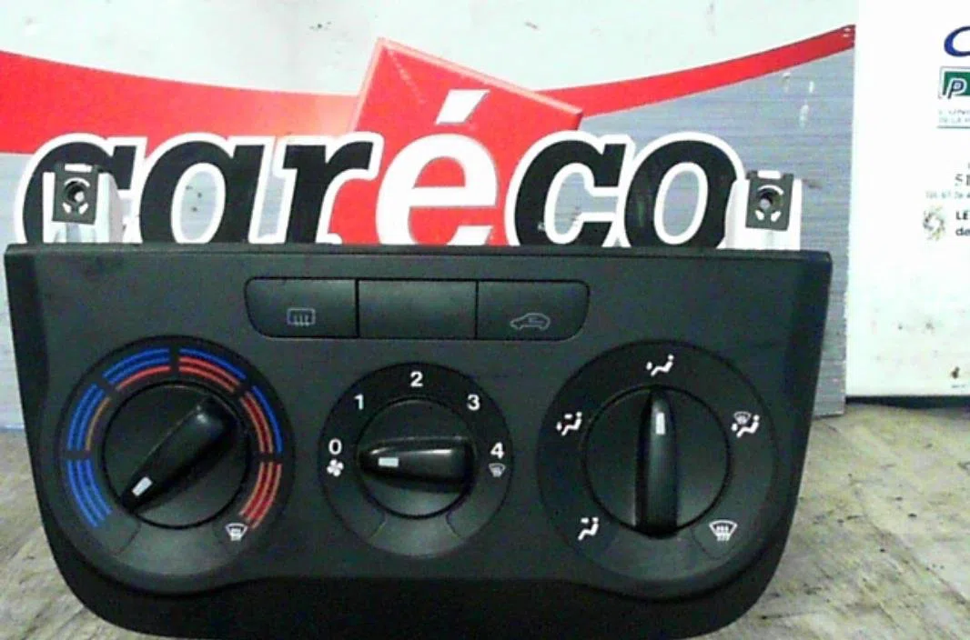 Commande de chauffage FIAT GRANDE PUNTO occasion — photo 2
